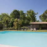 Chateau De Puyrigaud Nocleg ze śniadaniem 4*