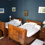 Chateau De Puyrigaud Nocleg ze śniadaniem 4*