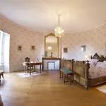 Chateau De Puyrigaud 4*