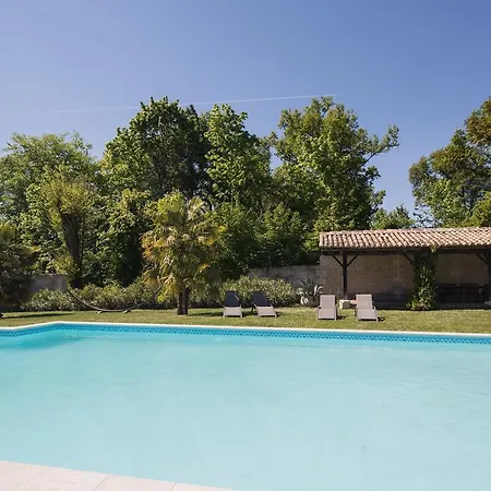 Chateau De Puyrigaud Frühstückspension 4*