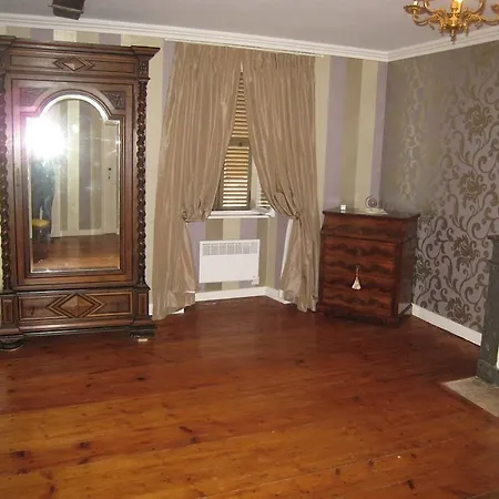 Frühstückspension Chateau De Puyrigaud 4*