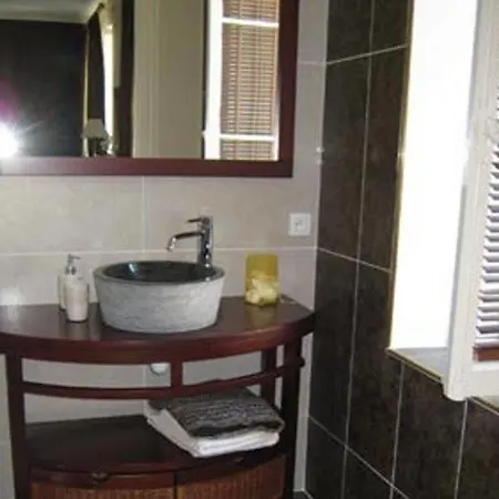 Chateau De Puyrigaud Couette-café 4*
