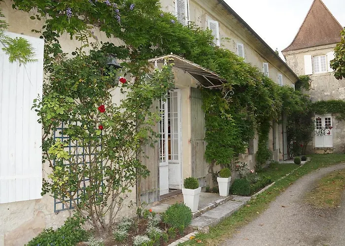 Bed & Breakfast Chateau De Puyrigaud Leoville