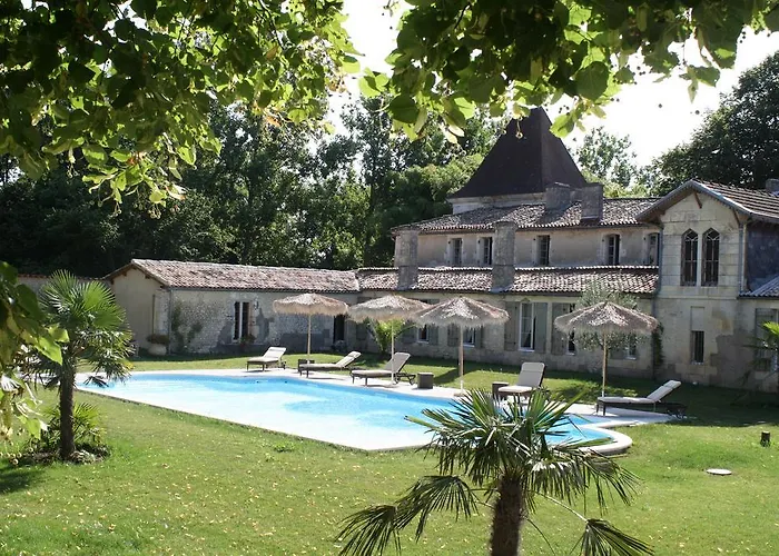 Bed & Breakfast Chateau De Puyrigaud Leoville