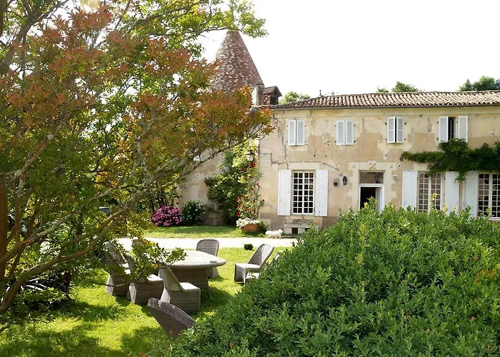 Bed & Breakfast Chateau De Puyrigaud Leoville