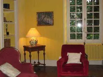 Chateau De Puyrigaud