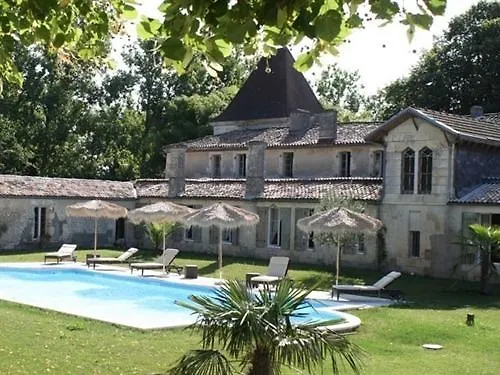 Chateau De Puyrigaud Bed & Breakfast 4*